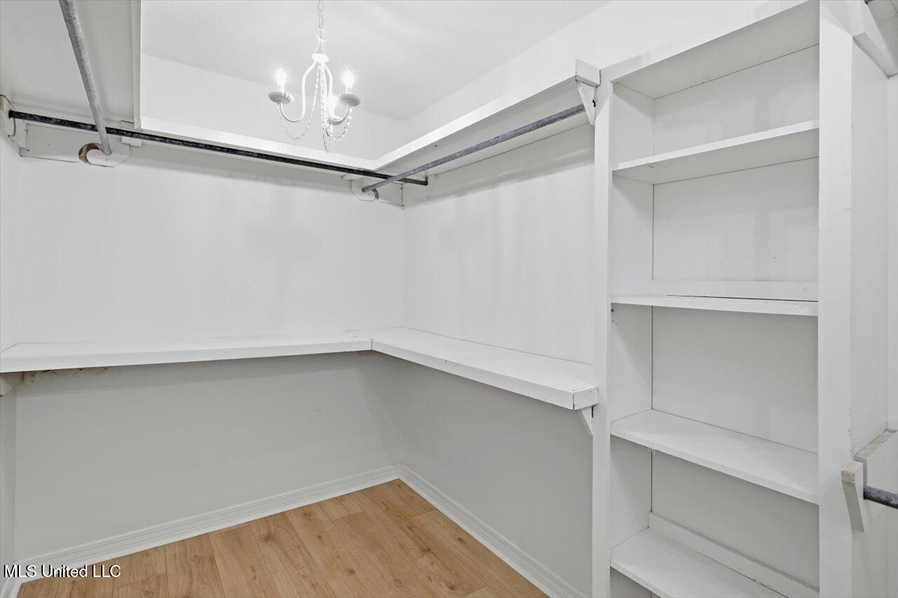 944 Tenby Drive Brandon, MS 39047 - Photo 24 of 39 26-944 Tenby Dr _ Home Tours MS