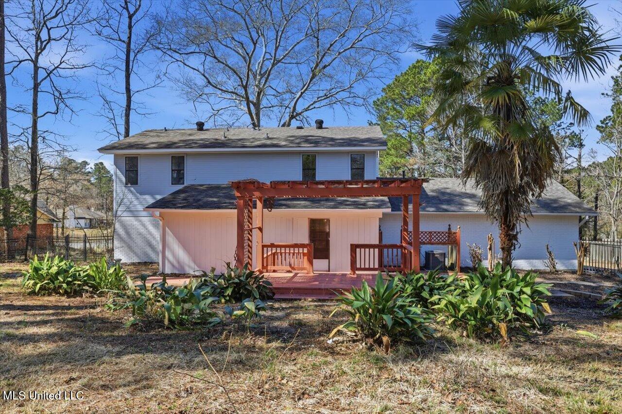 944 Tenby Drive Brandon, MS 39047 - Photo 37 of 39 39-944 Tenby Dr _ Home Tours MS