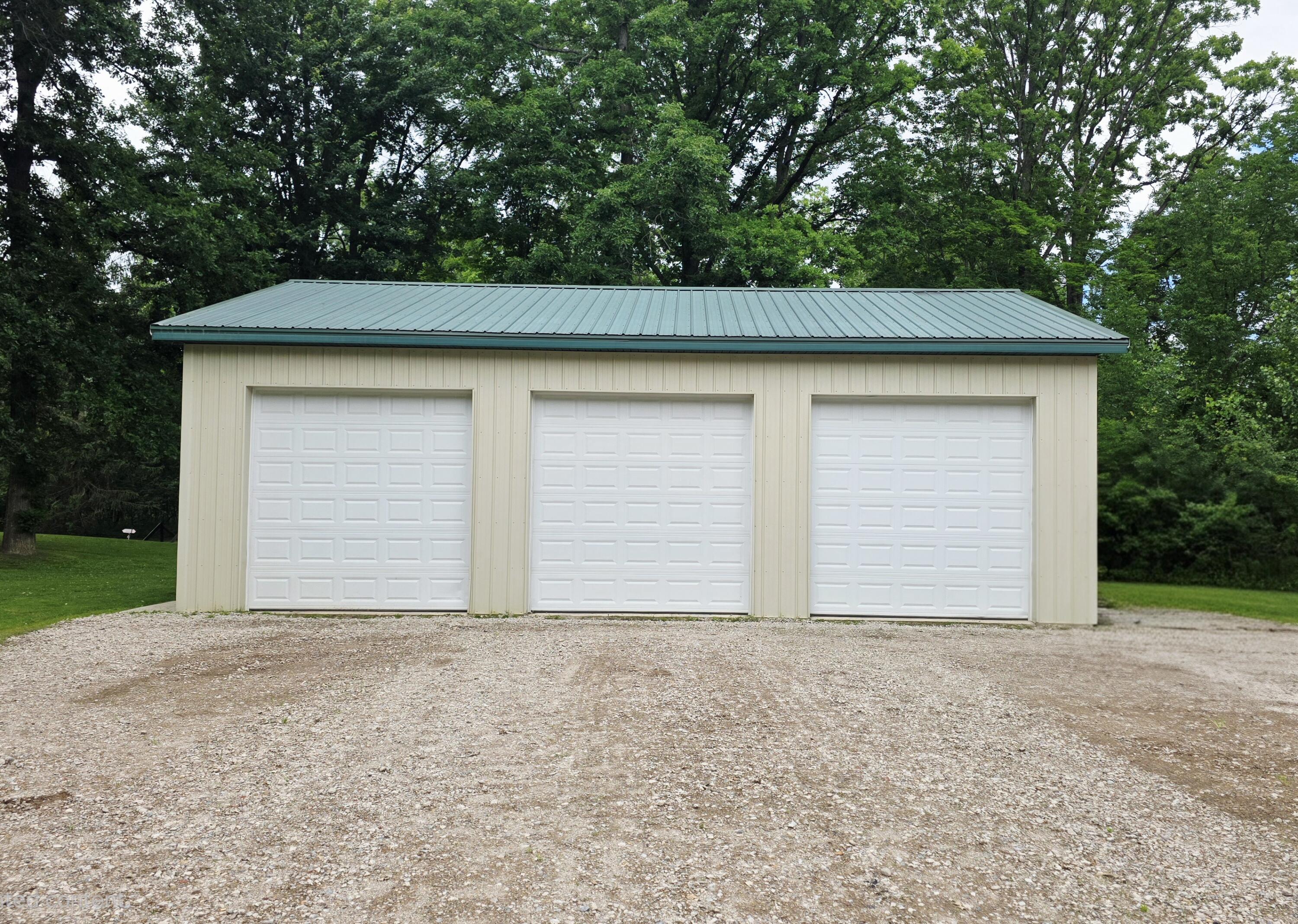 2790 West Wing Road Mount Pleasant, MI 48858 - Photo 3 of 54 20260620_140750(1)