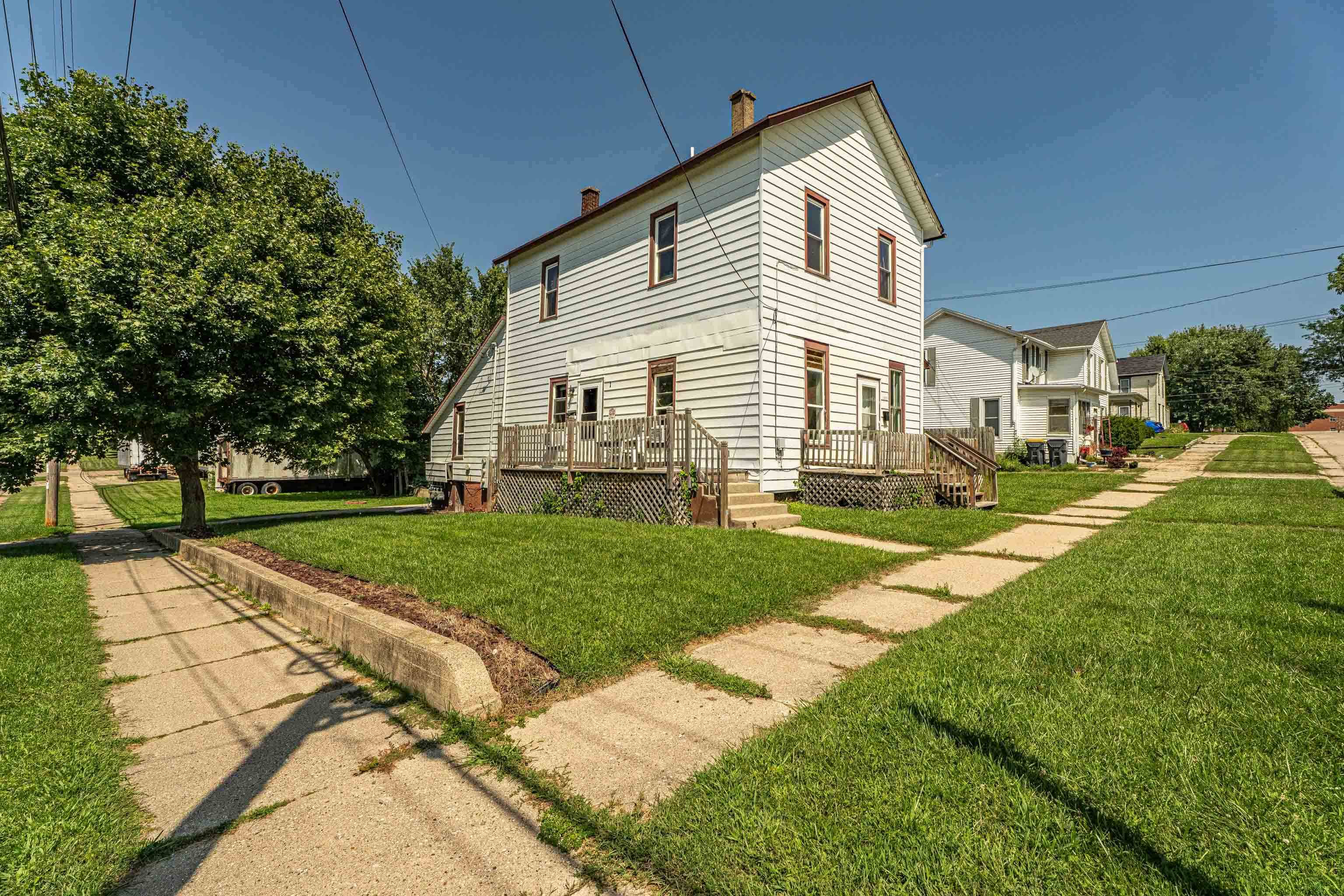 1303 14th Street Monroe, WI 53566 - Photo 4 of 67