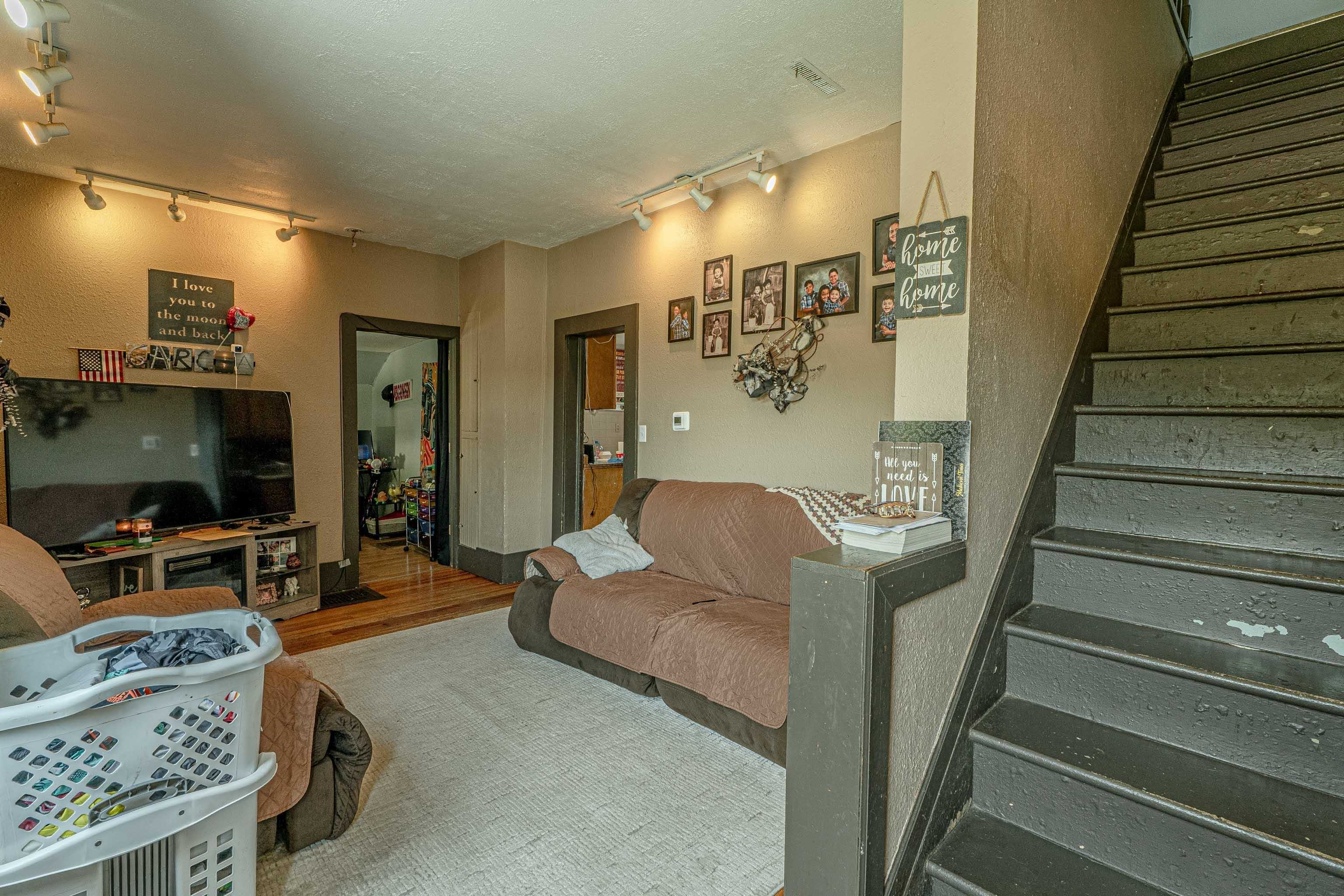 1303 14th Street Monroe, WI 53566 - Photo 5 of 67