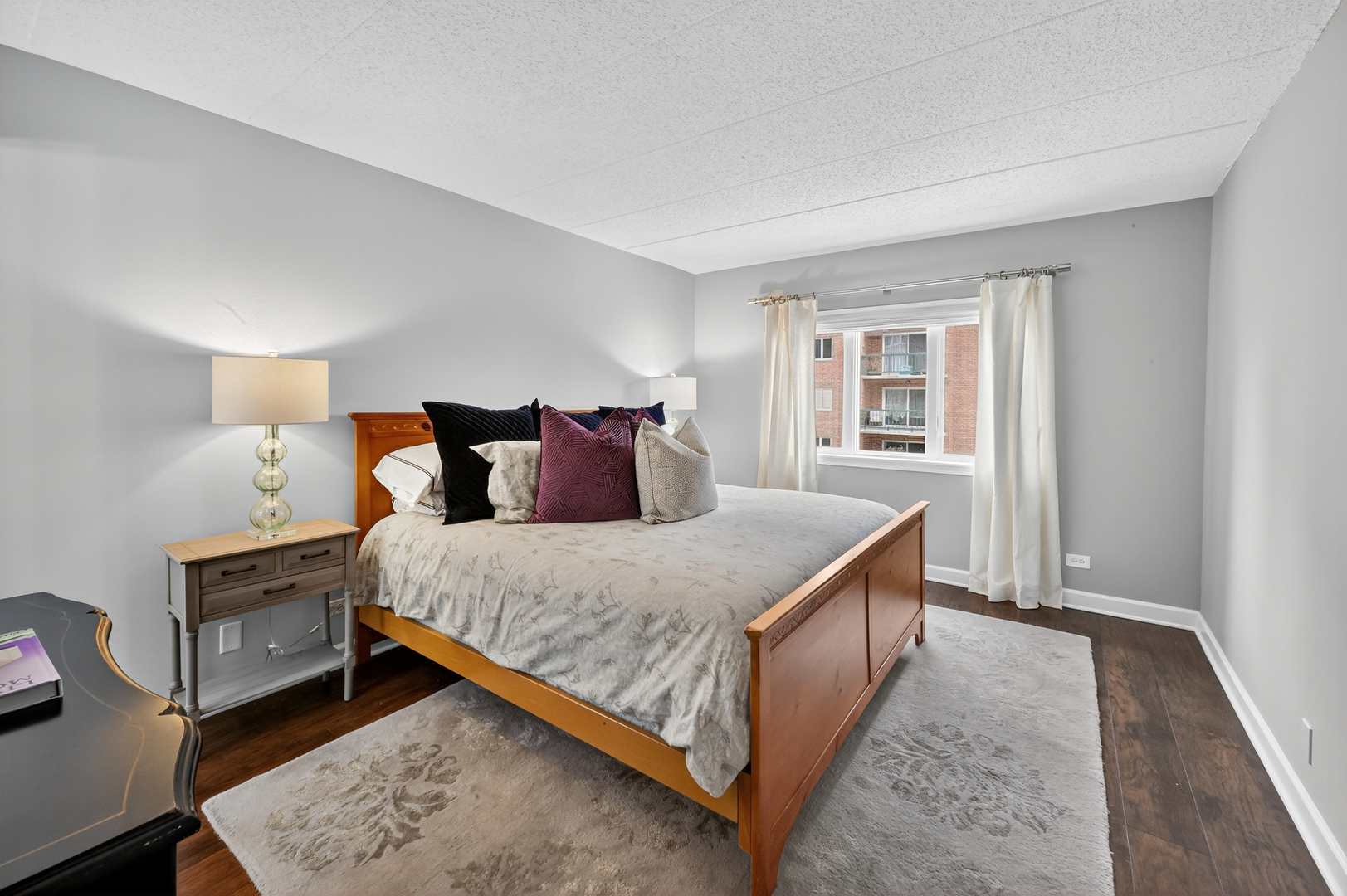 555 South River Road, Unit 301 Des Plaines, IL 60016 - Photo 11 of 26 Gallery Image 11