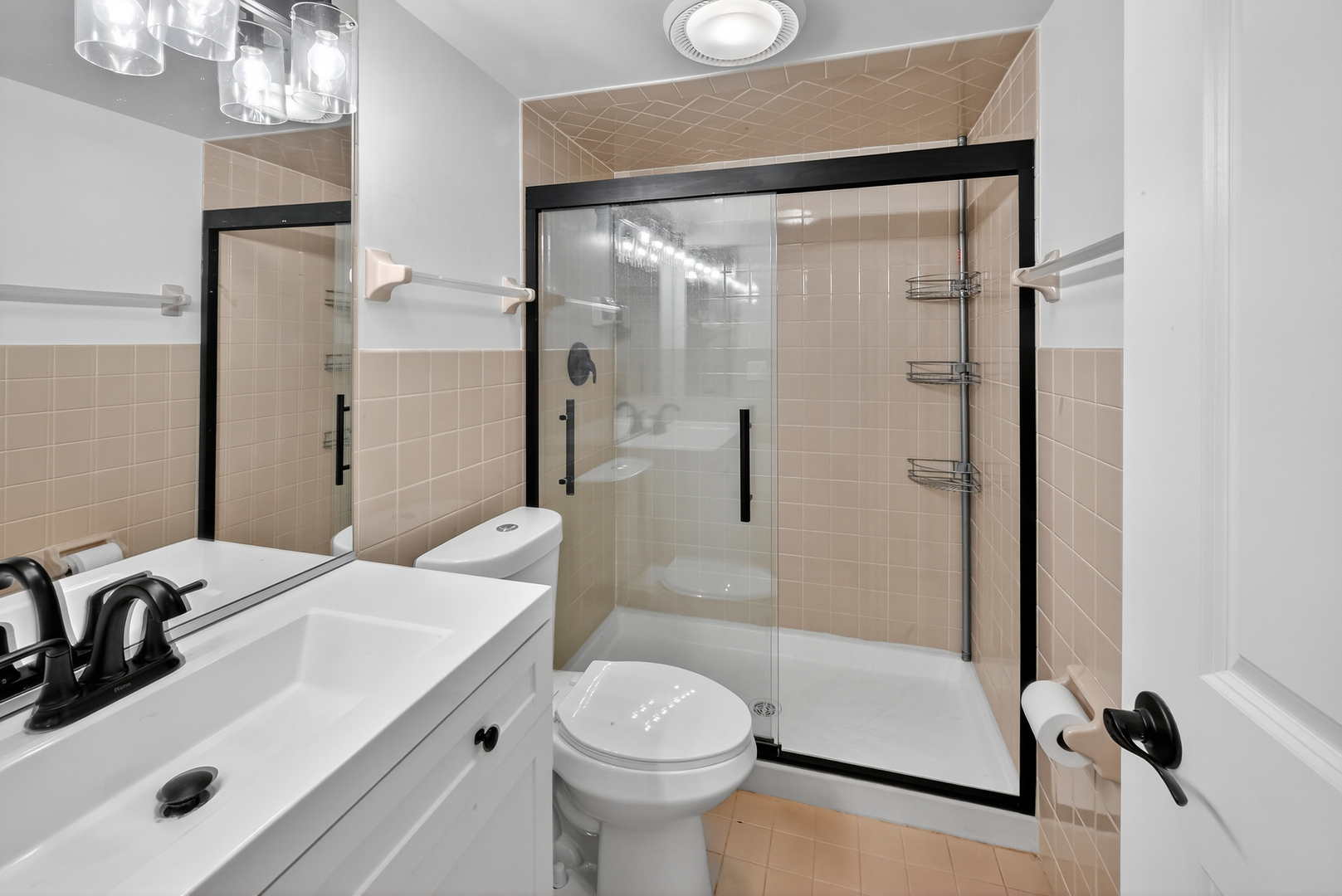 555 South River Road, Unit 301 Des Plaines, IL 60016 - Photo 13 of 26 Gallery Image 13