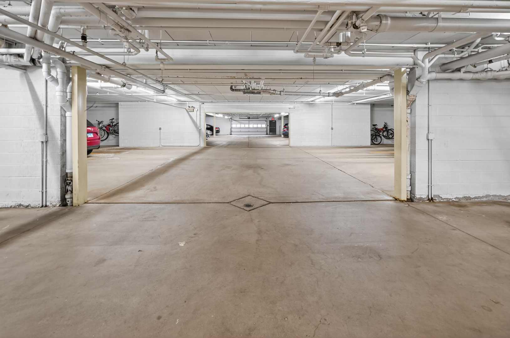 555 South River Road, Unit 301 Des Plaines, IL 60016 - Photo 24 of 26 Gallery Image 24