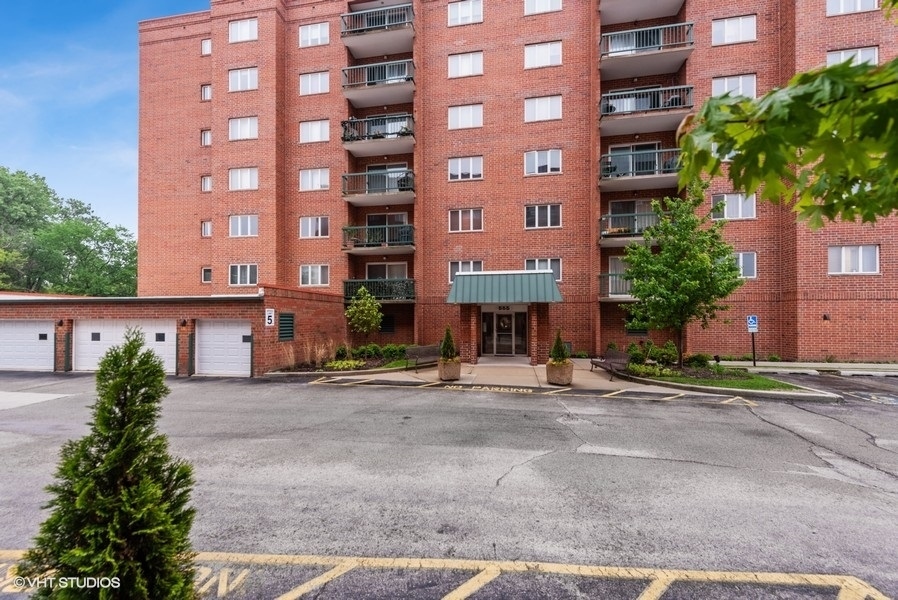 555 South River Road, Unit 301 Des Plaines, IL 60016 - Photo 26 of 26 Gallery Image 26