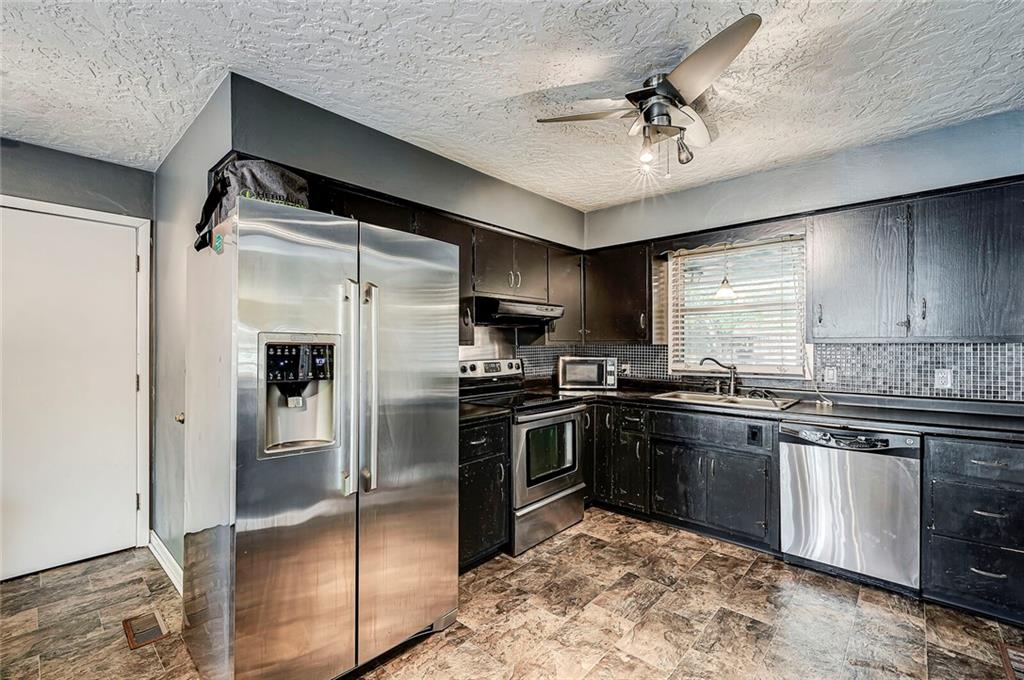 4405 Brian Road Anderson, IN 46013 - Photo 7 of 27 Gallery Image 7