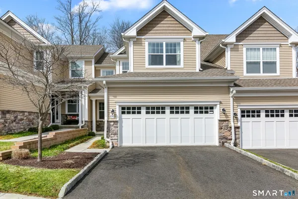 $770,000 | 131 Winding Ridge Way, Unit 131, Danbury, CT 06810