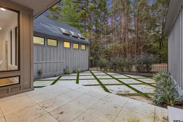 $2,950,000 | 15482 Timberhill Drive, Flint, TX 75762