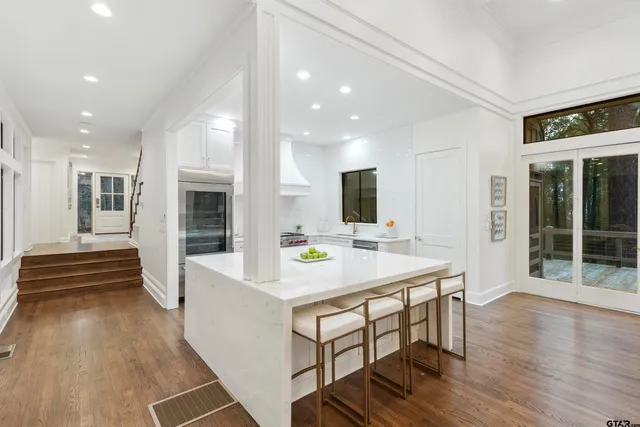 $2,950,000 | 15482 Timberhill Drive, Flint, TX 75762