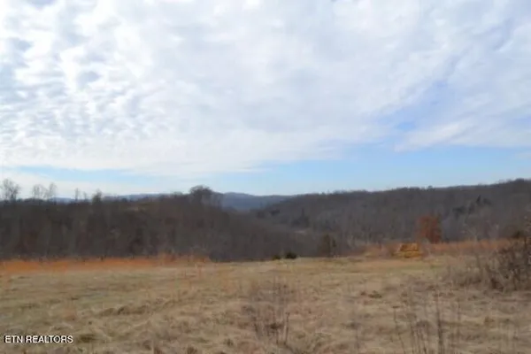 $749,900 | 129 Rushing Springs Road, Monterey, TN 38574