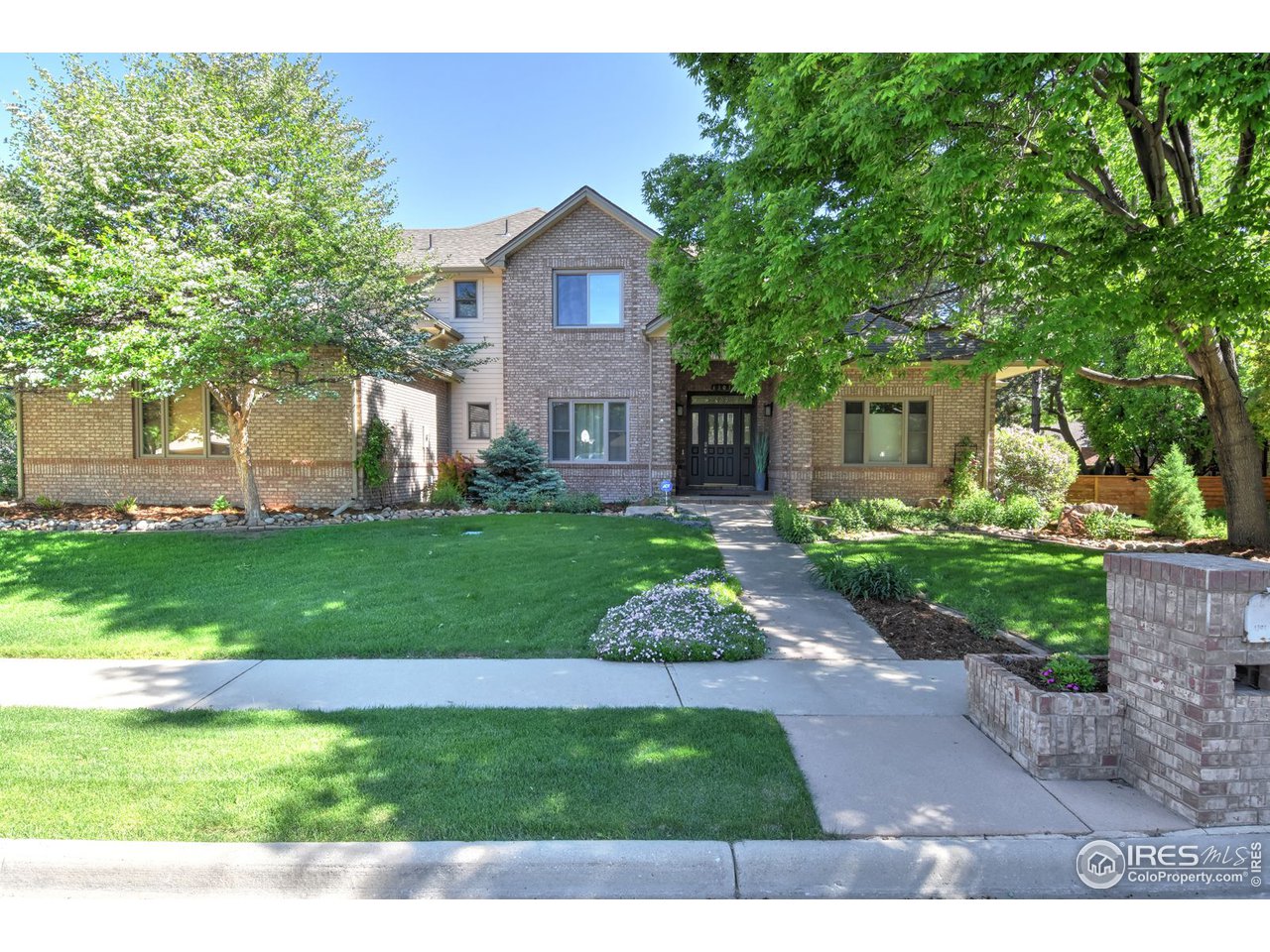 1301 Ruby Way Longmont, CO 80504 - Photo 2 of 37 1301 Ruby Way