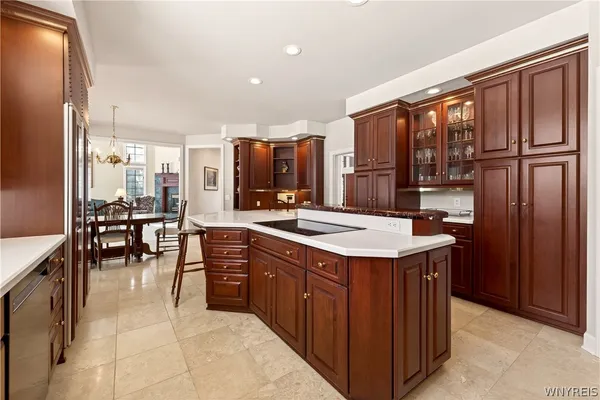 $994,999 | 7 Beauclaire Lane, Perinton, NY 14450