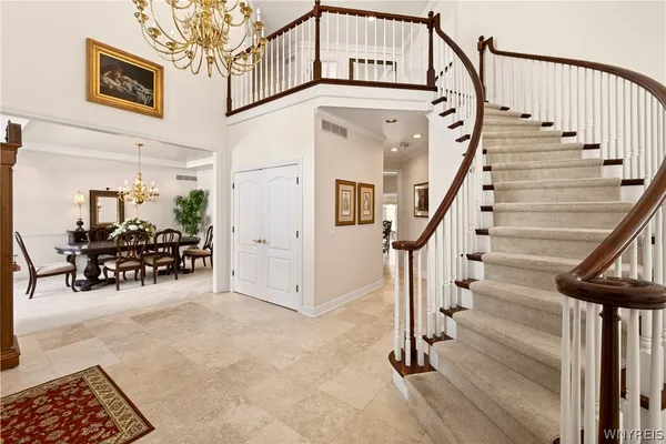 $994,999 | 7 Beauclaire Lane, Perinton, NY 14450