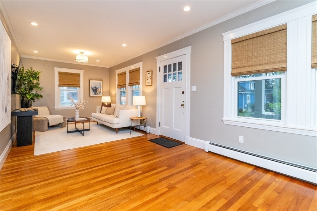 14 Dana Road Newton, MA 02465 - Photo 5 of 41
