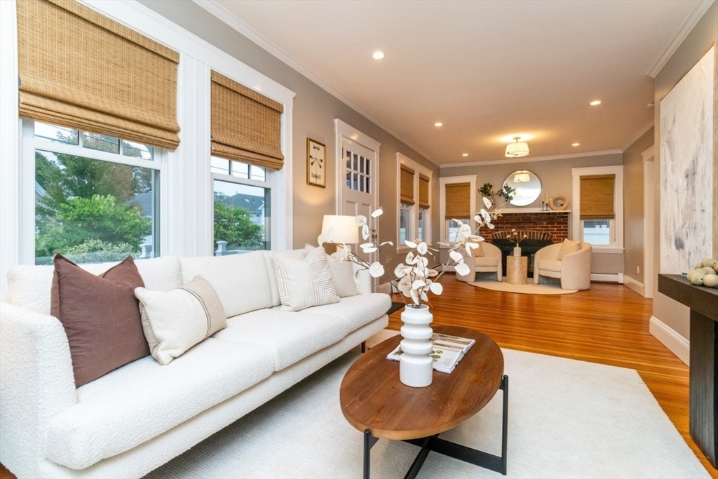 14 Dana Road Newton, MA 02465 - Photo 6 of 41
