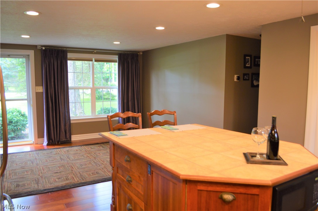 9970 Bell Road Newbury, OH 44065 - Photo 6 of 32 Gallery Image 6