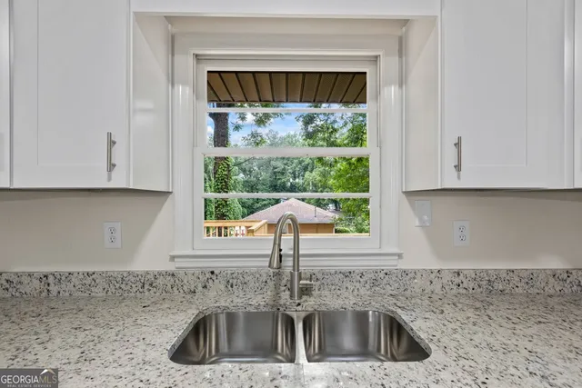 $359,900 | 1124 Ponderosa Park Drive, Forest Park, GA 30297