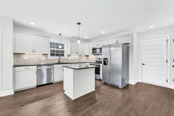 $379,750 | 213 Wexford Way, Clarksville, TN 37042