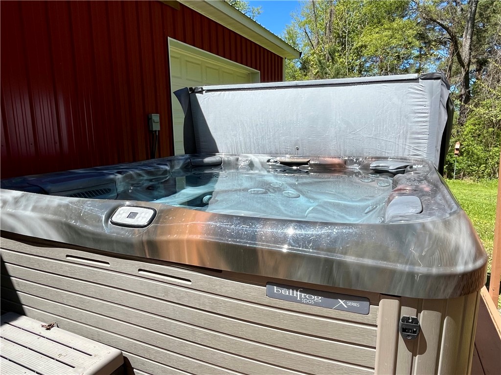 7560 North Huron Road Huron, NY 14590 - Photo 9 of 49 Hot tub included