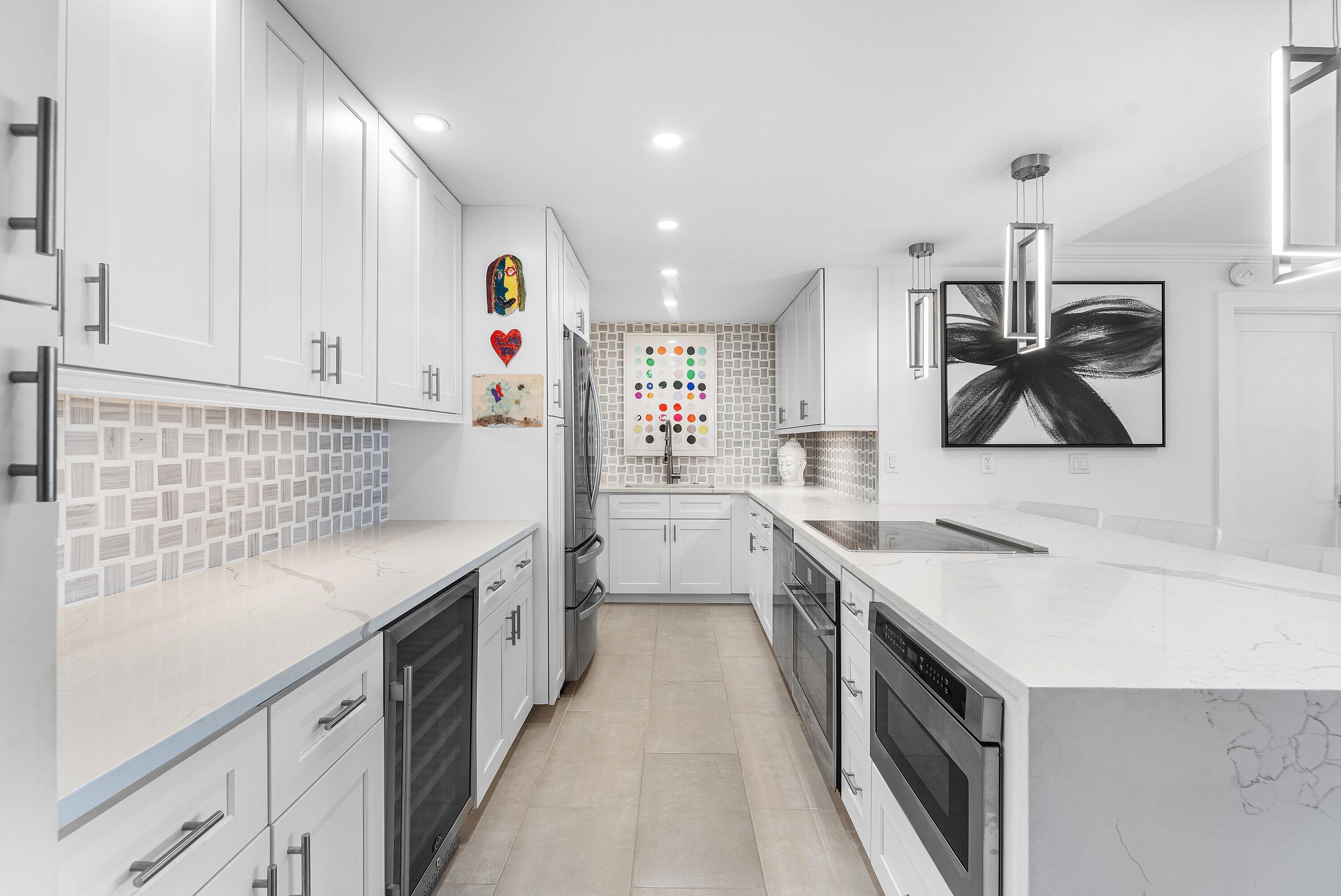 336 Golfview Road, Unit PH12 North Palm Beach, FL 33408 - Photo 3 of 38 011-336GolfviewRoad-PH12-NorthPalmBeach-