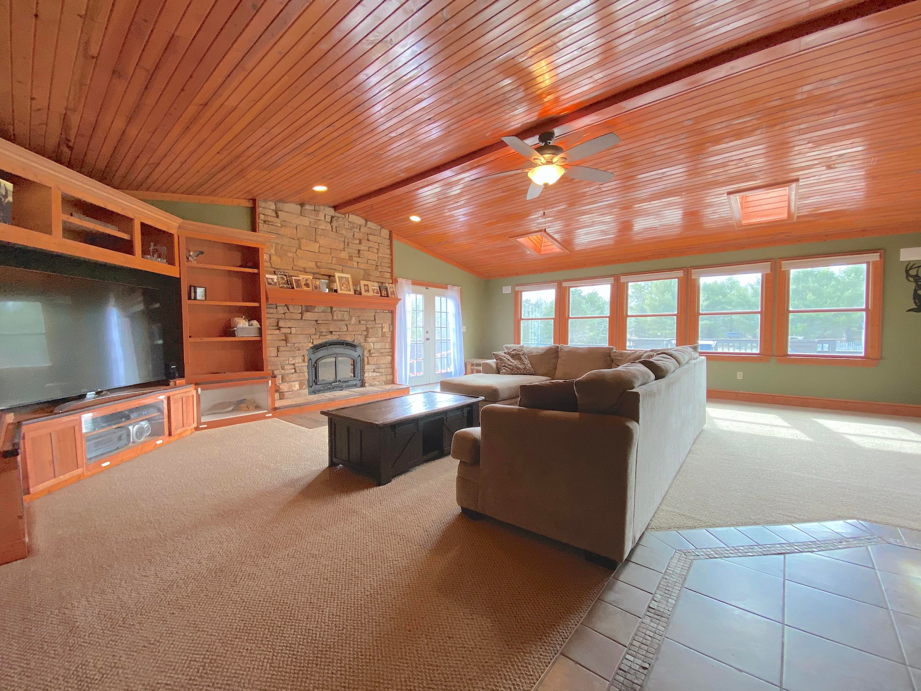 2056 Lone Pine Road Gaylord, MI 49735 - Photo 10 of 31 Gallery Image 10