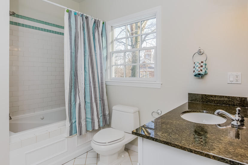 15 Shady Acres Road Darien, CT 06820 - Photo 11 of 17 024-Bathroom-1447311-mls