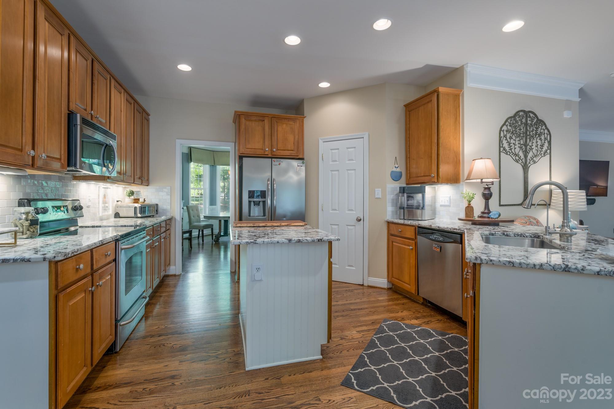 1430 Longleaf Court Matthews, NC 28104 - Photo 14 of 40