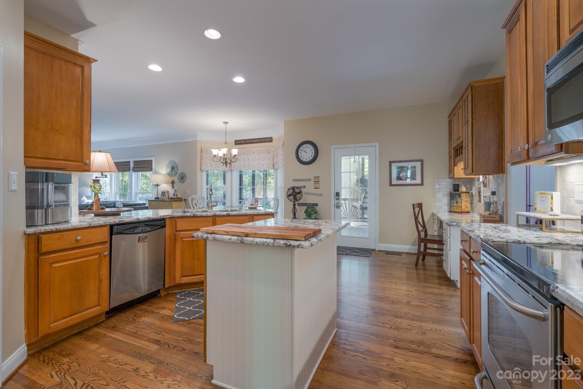 1430 Longleaf Court Matthews, NC 28104 - Photo 15 of 40