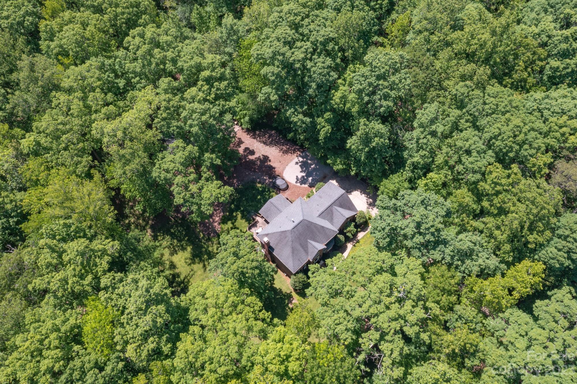 1430 Longleaf Court Matthews, NC 28104 - Photo 2 of 40