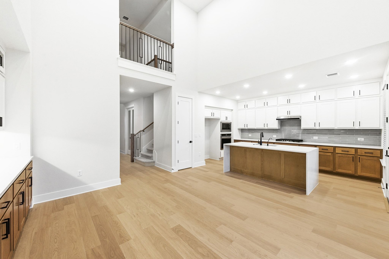 8700 Peristyle Drive Austin, TX 78744 - Photo 9 of 26