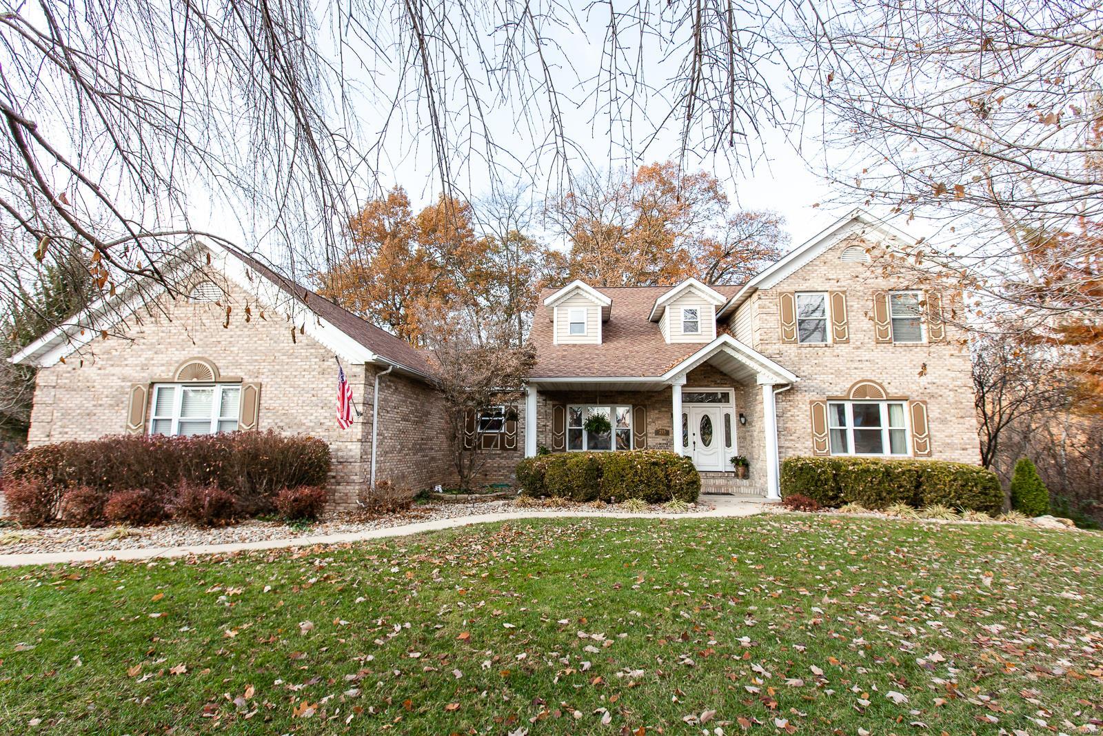 215 Summerlin Ridge O'Fallon, IL 62269 - Photo 1 of 70