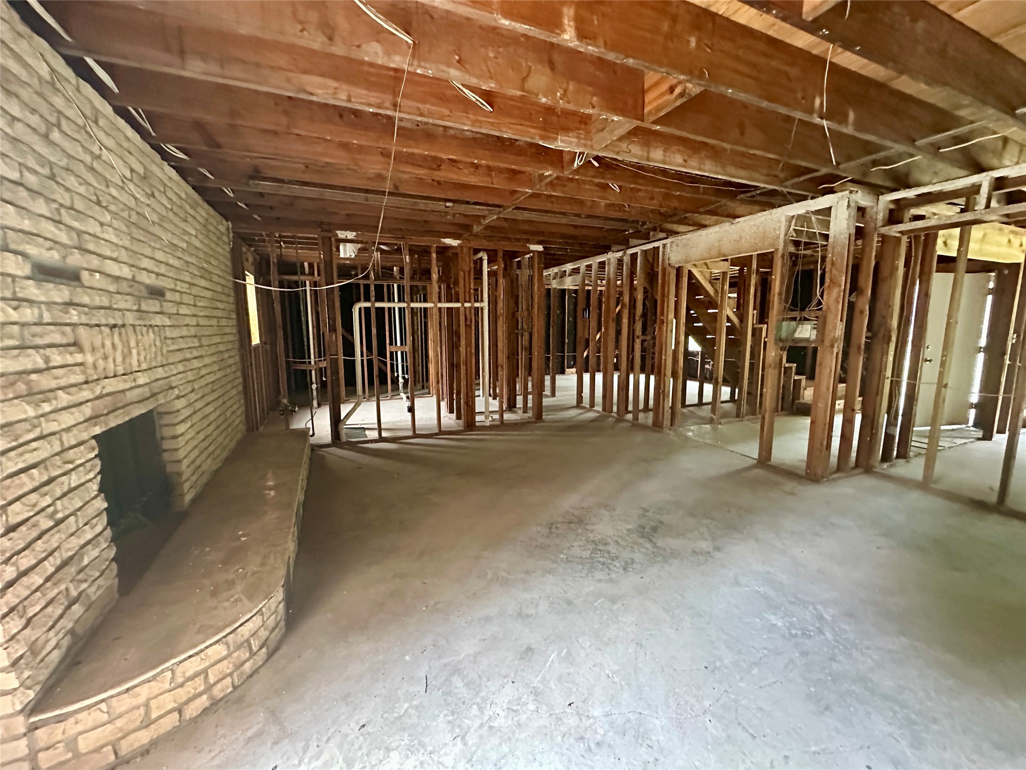 37402 Robin George Trail Magnolia, TX 77354 - Photo 11 of 42 Family room.