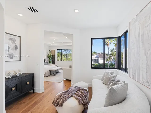 $4,495,000 | 19701 Northeast 16 Pi, Miami, FL 33179