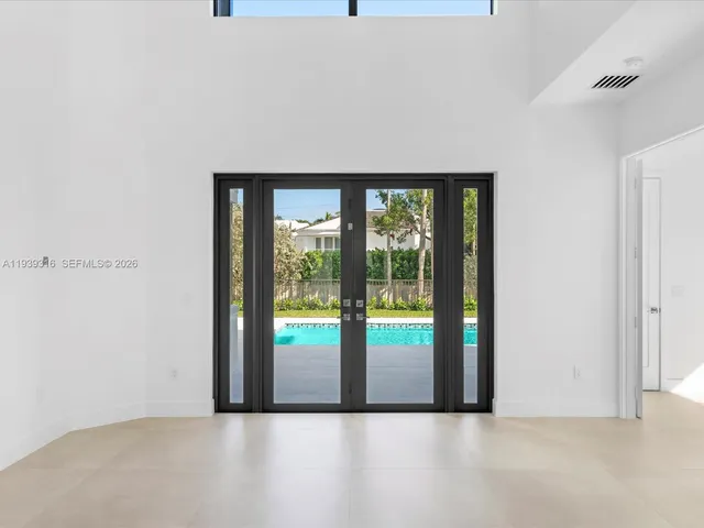 $4,495,000 | 19701 Northeast 16 Pi, Miami, FL 33179