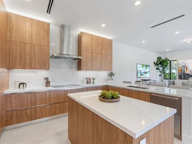 $4,495,000 | 19701 Northeast 16 Pi, Miami, FL 33179