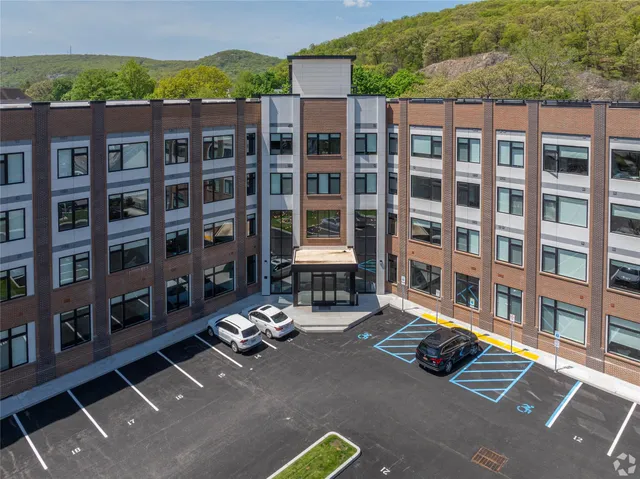 $3,450 | 15 Washington Avenue, Unit 310, Suffern, NY 10901