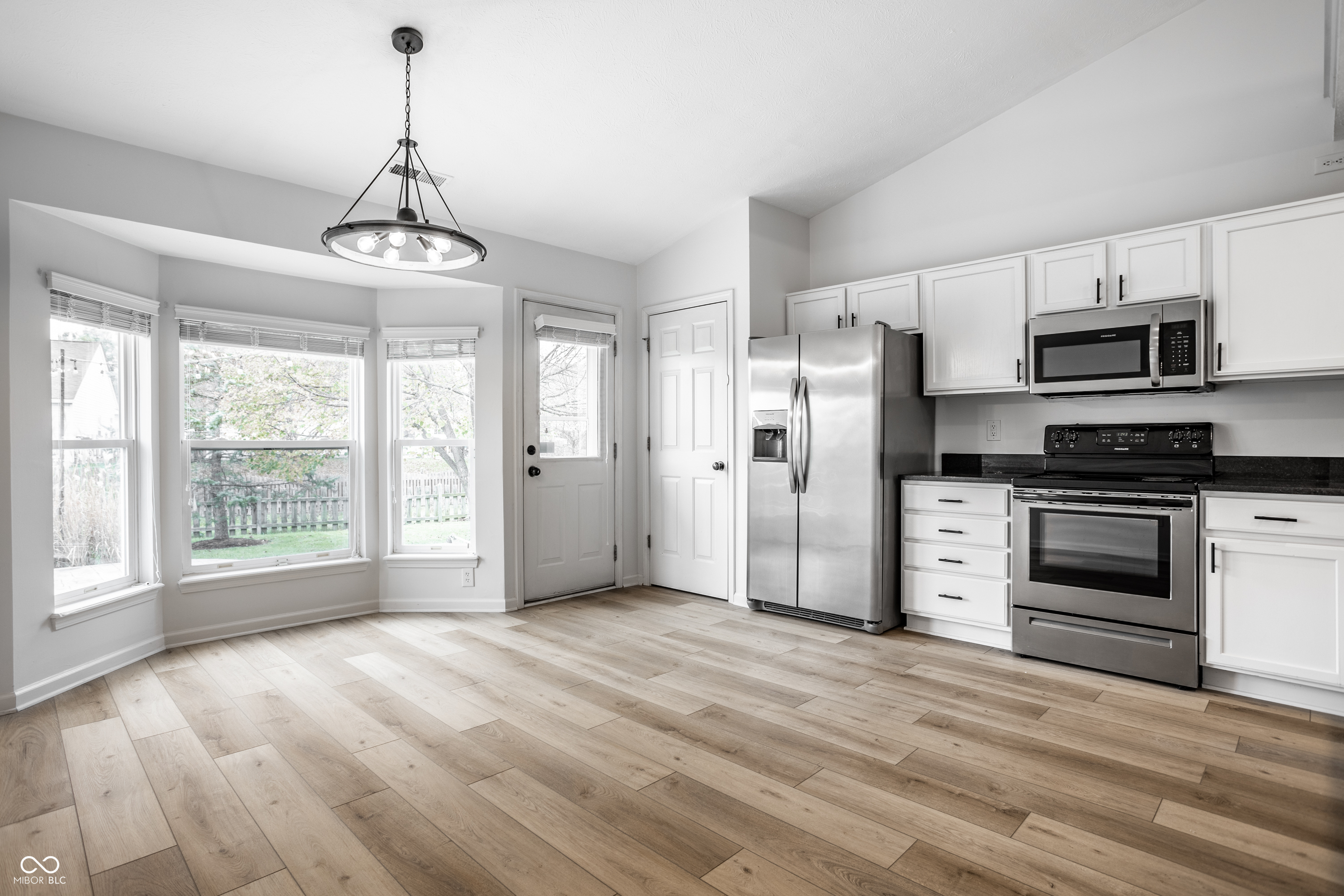 12270 Split Granite Drive Fishers, IN 46037 - Photo 14 of 33