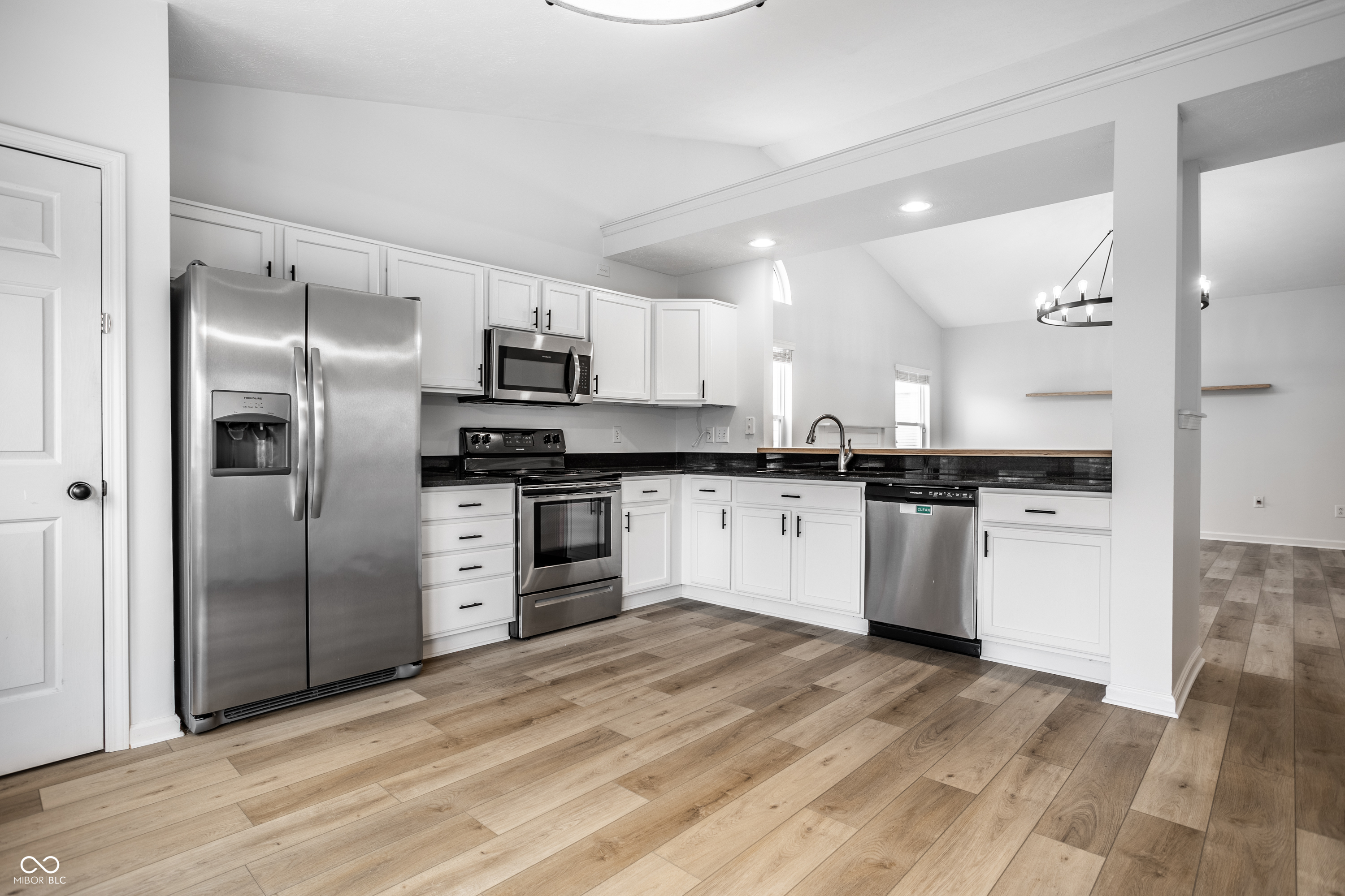 12270 Split Granite Drive Fishers, IN 46037 - Photo 16 of 33