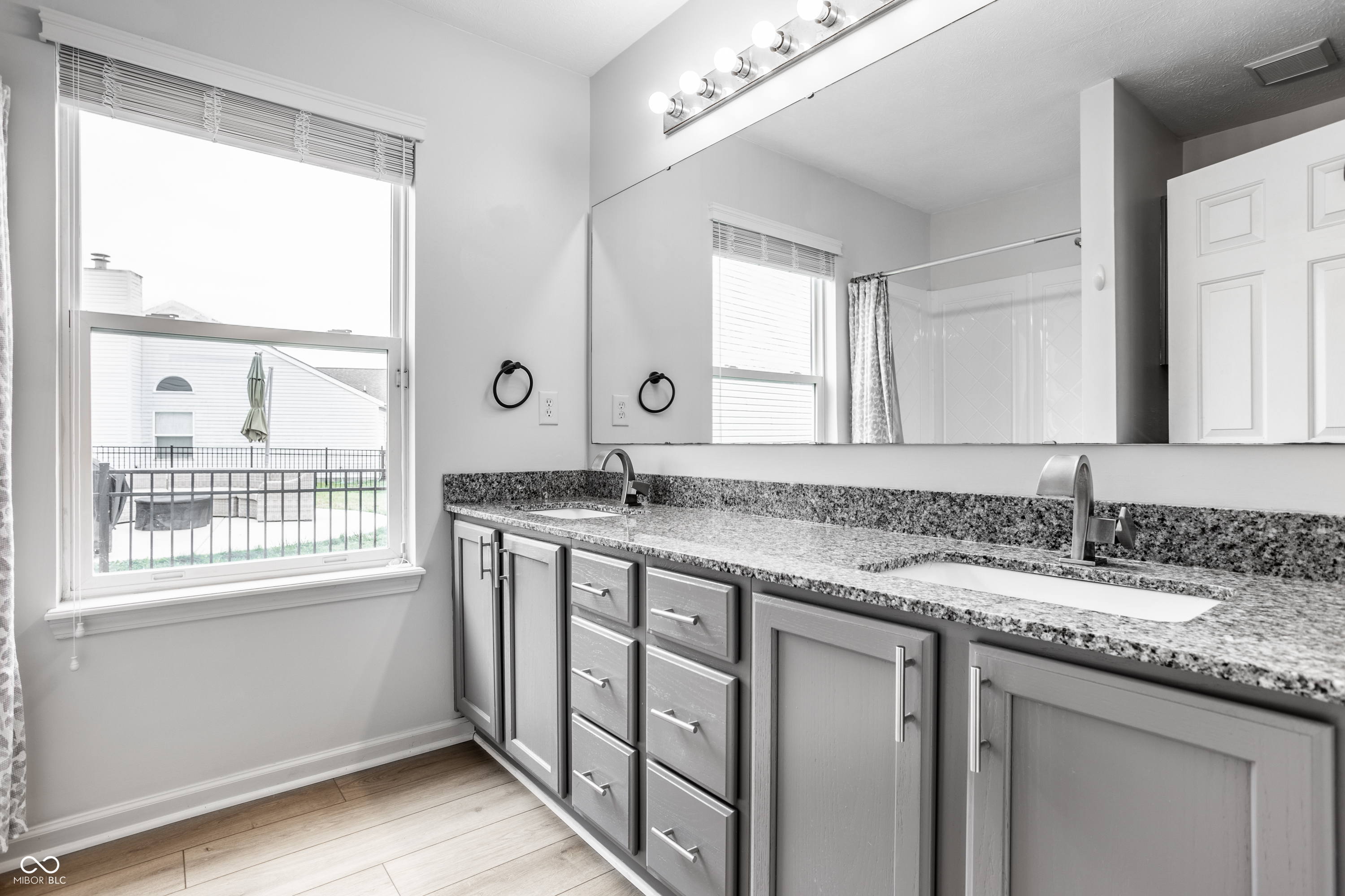 12270 Split Granite Drive Fishers, IN 46037 - Photo 20 of 33