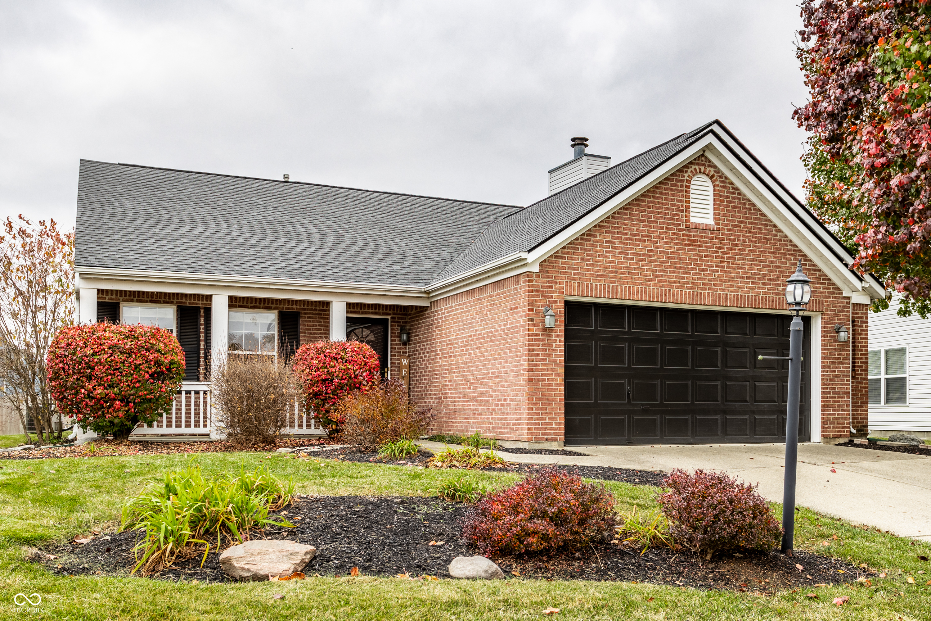 12270 Split Granite Drive Fishers, IN 46037 - Photo 2 of 33