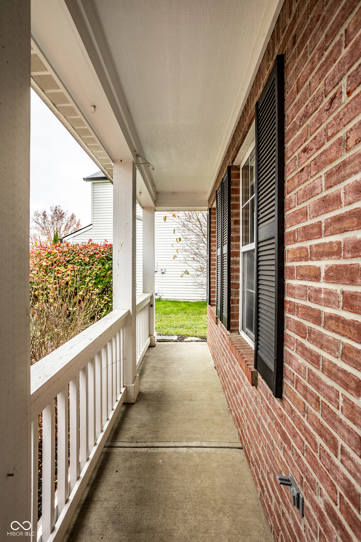 12270 Split Granite Drive Fishers, IN 46037 - Photo 4 of 33