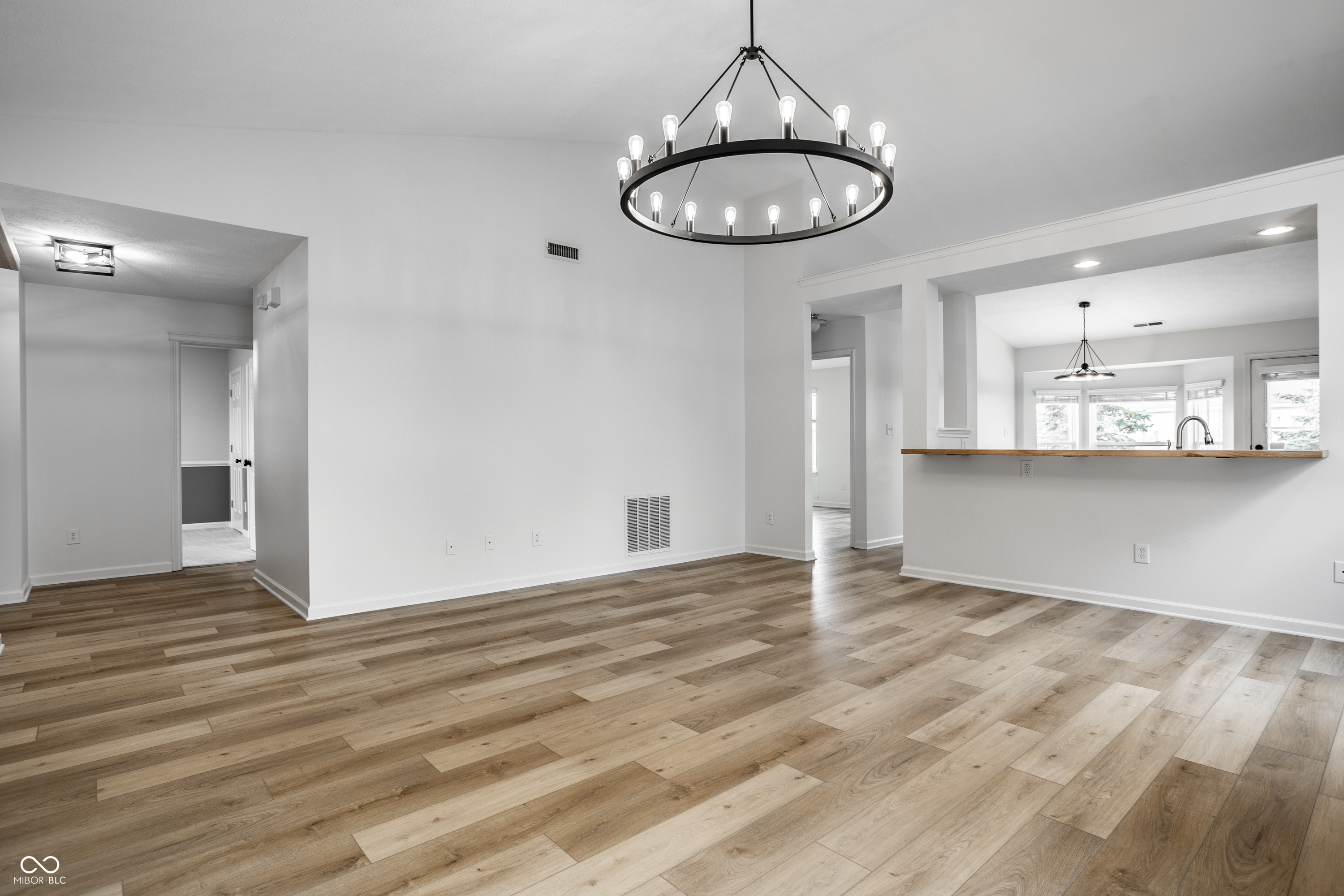 12270 Split Granite Drive Fishers, IN 46037 - Photo 9 of 33