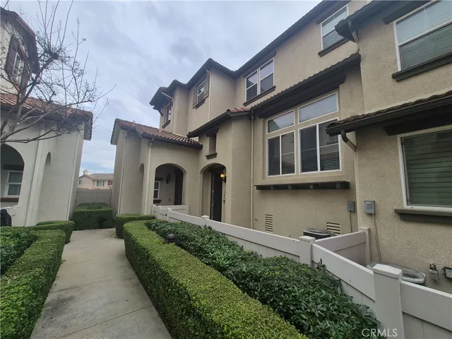 $479,900 | 33540 Willow Haven Lane, Murrieta, CA 92563