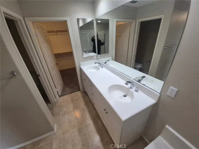 $479,900 | 33540 Willow Haven Lane, Murrieta, CA 92563