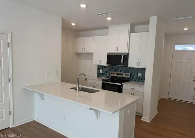 $281,700 | 198 Parker Lane, Mebane, NC 27302