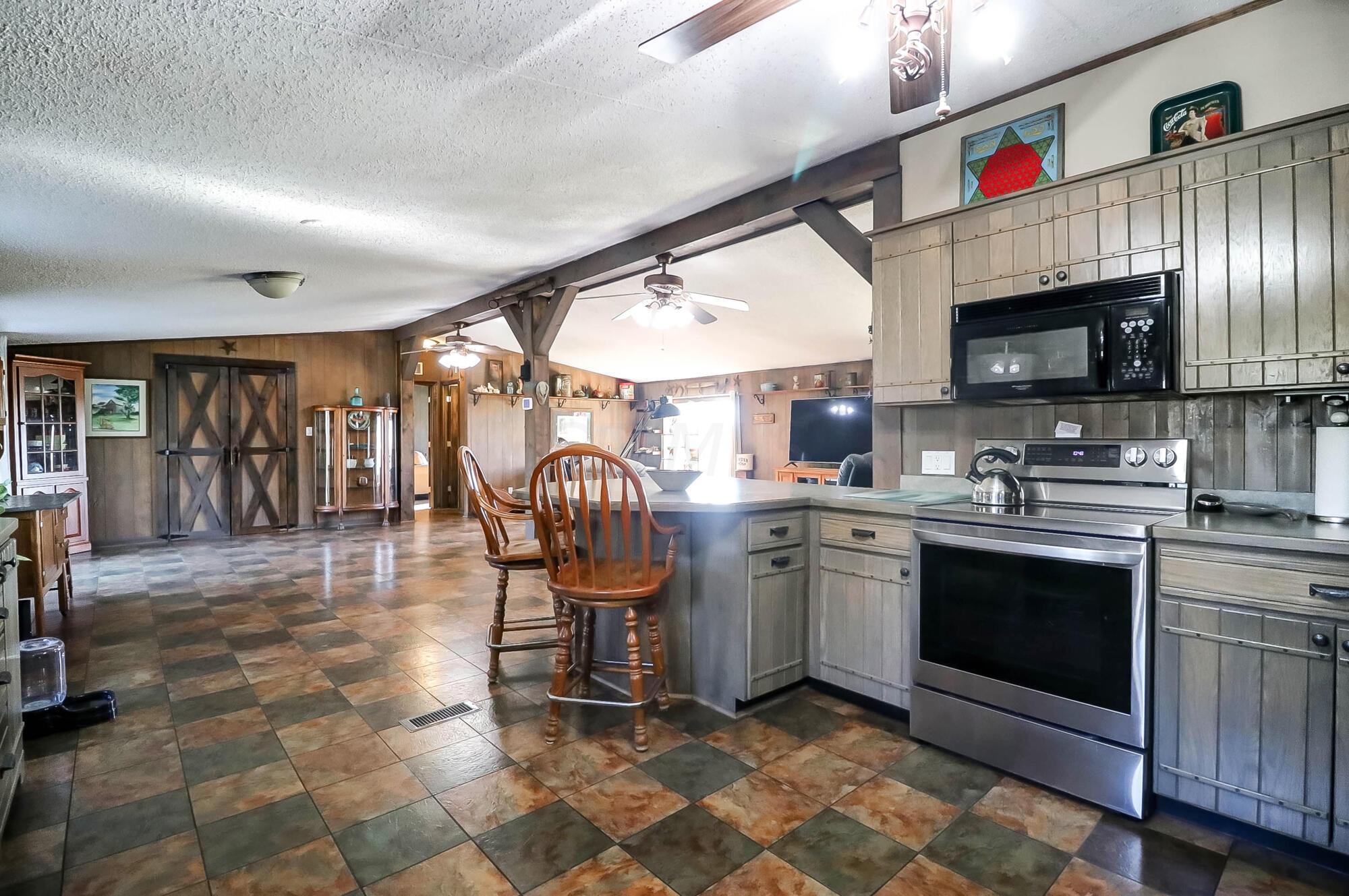 948 Wolfinger Road Marion, OH 43302 - Photo 21 of 55 022