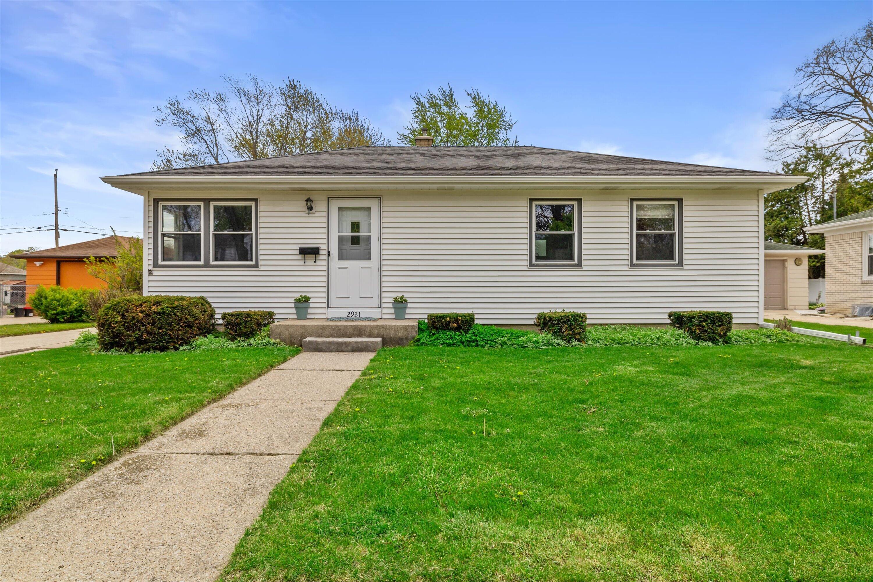 2921 Winthrop Avenue Racine, WI 53403 - Photo 1 of 1 01-IMG_9698