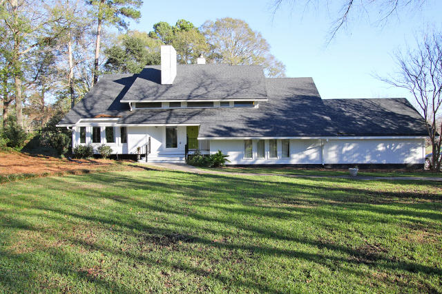 915 Farm Quarter Road Mount Pleasant, SC 29464 - Photo 2 of 34 Front house2