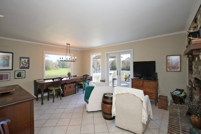 915 Farm Quarter Road Mount Pleasant, SC 29464 - Photo 17 of 34 Den3