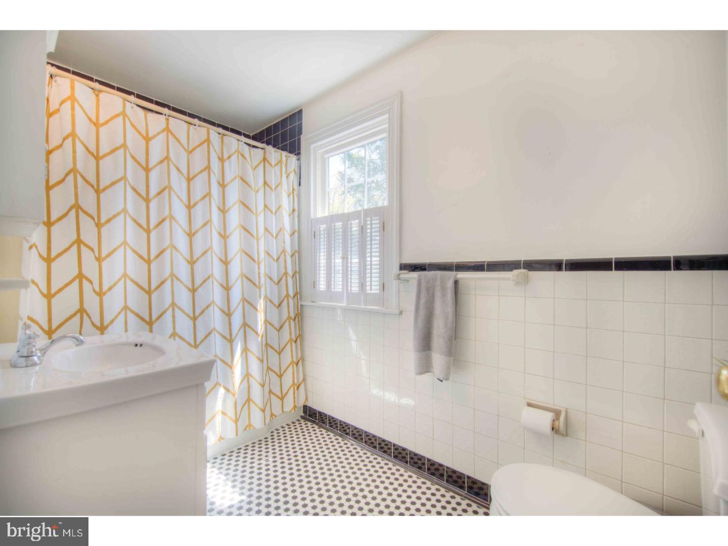 14 Holbrook Road Havertown, PA 19083 - Photo 15 of 21 Bathroom